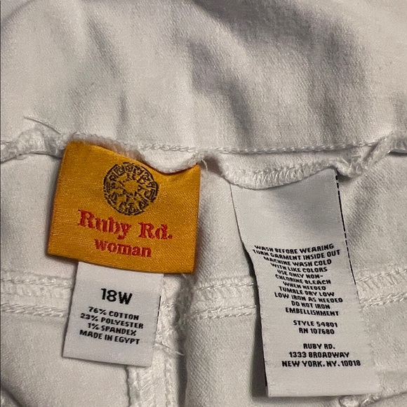 Ruby Rd. Tassel Hem Capri Pants - Picture 2 of 5